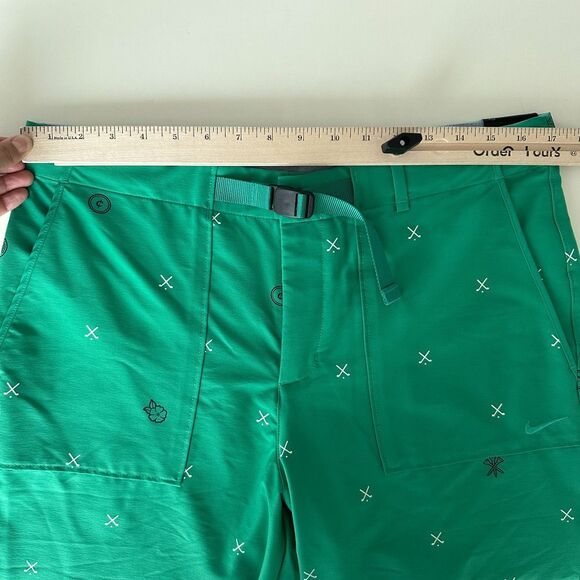 Nike Golf Shorts Mens 34 Green Novelty Flex Charm Slim Fit Dri Fit Belted AOP - Picture 8 of 9